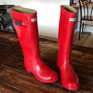 Women’s Red Hunter Rainboots